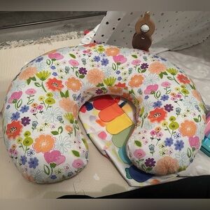 Boppy with Extra Cover